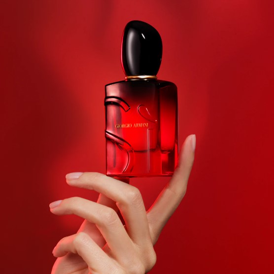 Armani Si Passione Intense for Women by Giorgio Armani Eau De Parfum Spray 3.4 oz